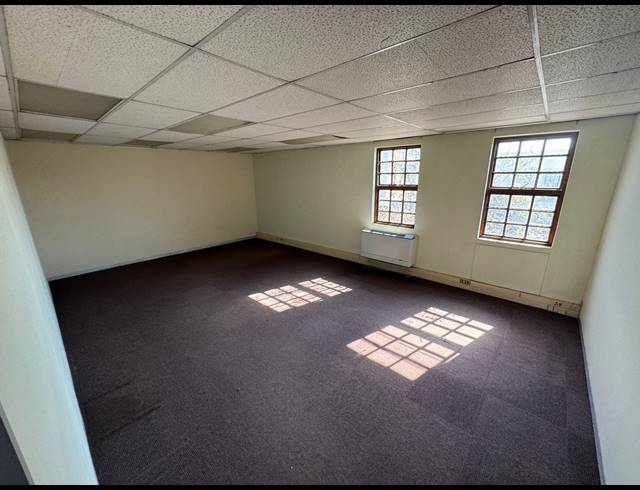 673M² OFFICE TO LET IN EASTGATE